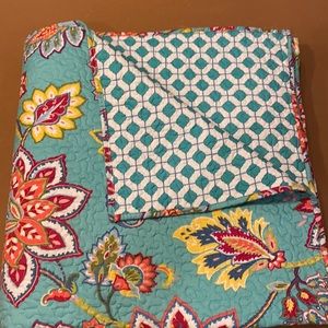 Full/Queen Size quilt coverlet